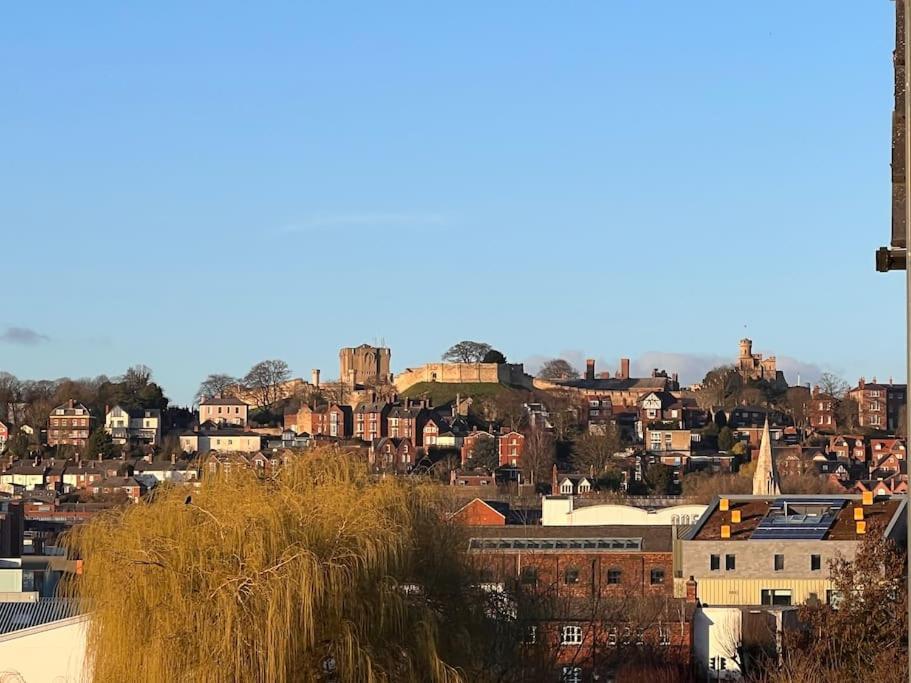 Lincoln View Sleeps 4 Balcony Self Check-In Apartment Екстериор снимка