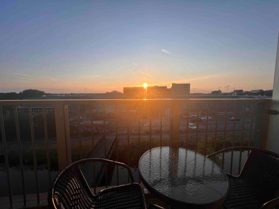 Lincoln View Sleeps 4 Balcony Self Check-In Apartment Екстериор снимка